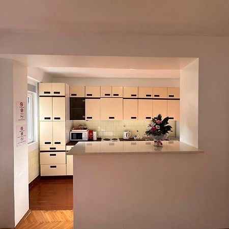 Viktor Apartment Куманово Екстериор снимка